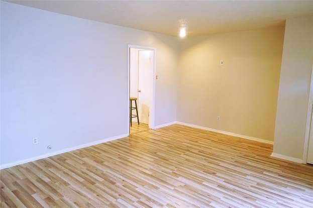 Building Photo - 4929 Libbey Dr