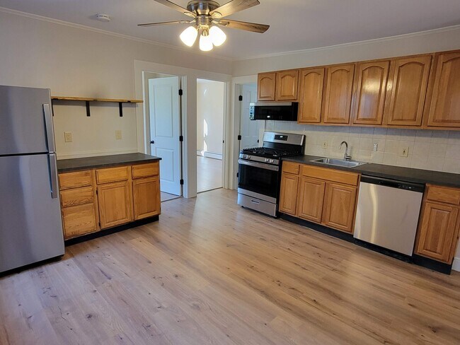 Kitchen - 45 Kinnaird St