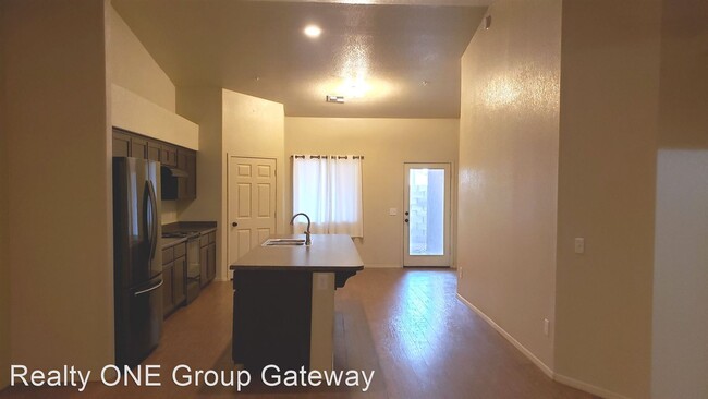 Building Photo - 2 br, 2 bath House - 9120 E 30th Pl