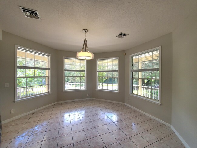 Dining Room - 11749 Osprey Pointe Blvd