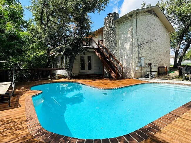 Foto del edificio - 11403 Spicewood Pkwy