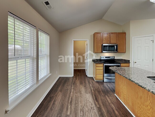 Building Photo - 3210 Revere Rd