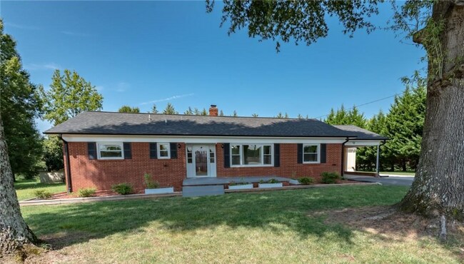 Building Photo - 3819 Startown Rd