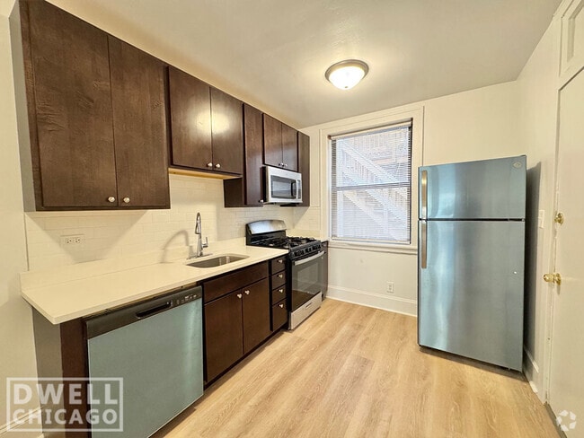 Building Photo - 2327 N Spaulding Ave