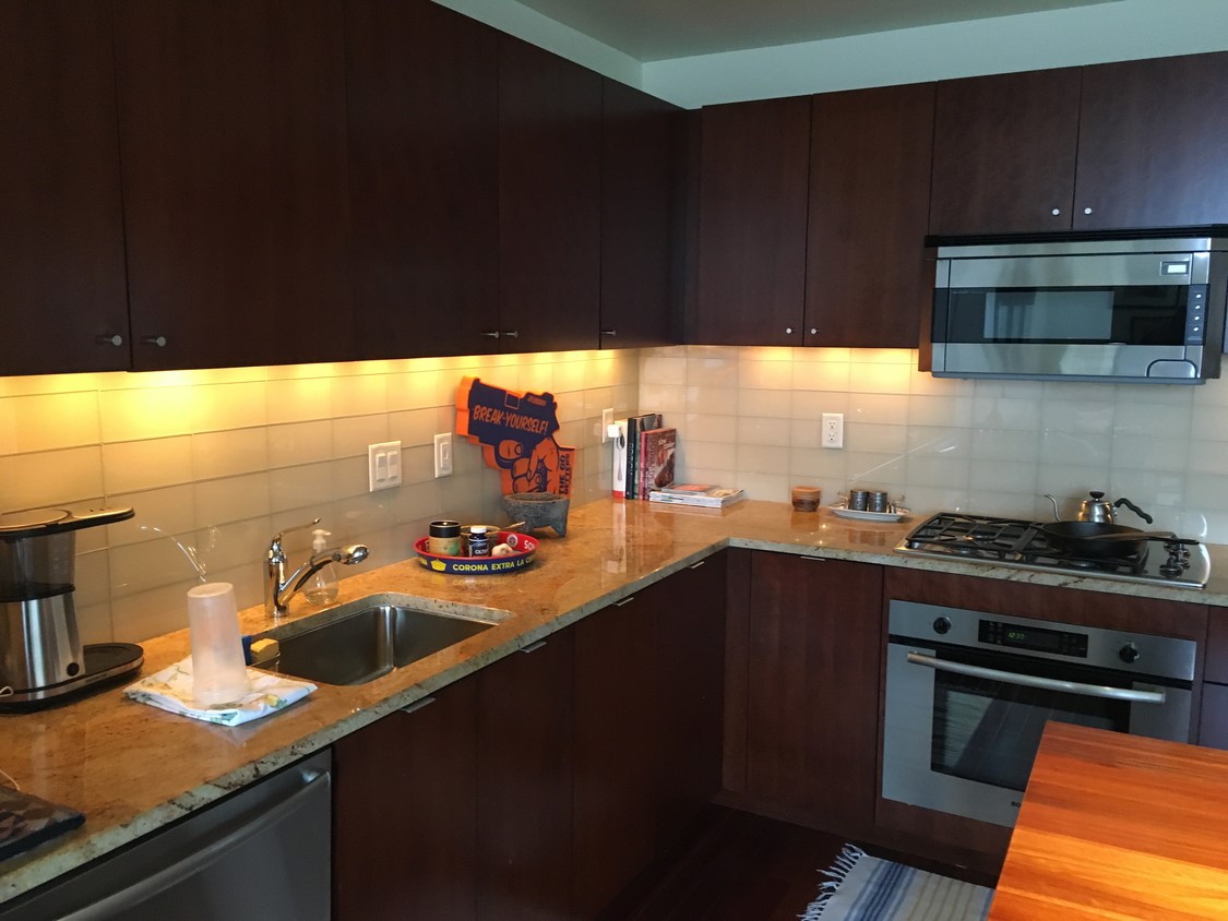 Foto principal - 3570 SW River Pkwy