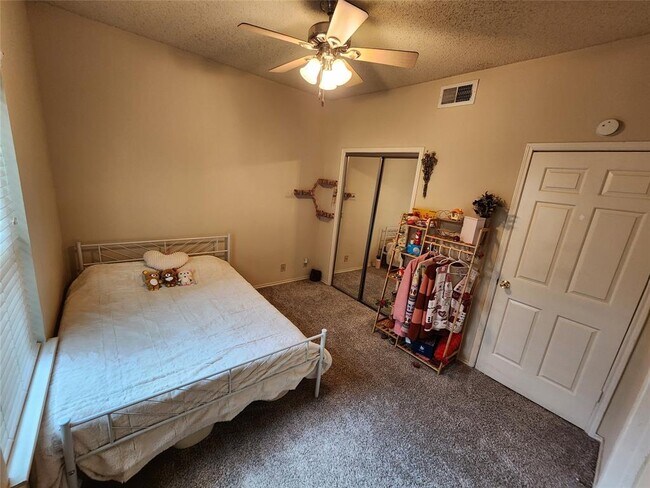 Foto del edificio - 2414 Longview St