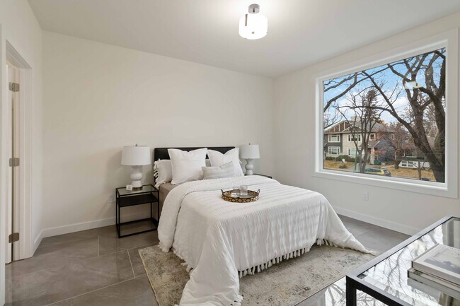 Building Photo - 1414 Main St