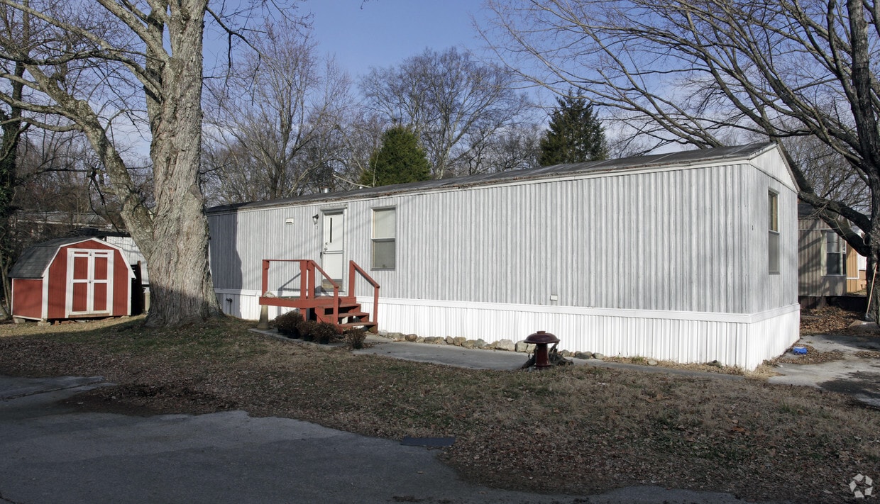 Primary Photo - 914 Piney Grove Church Rd