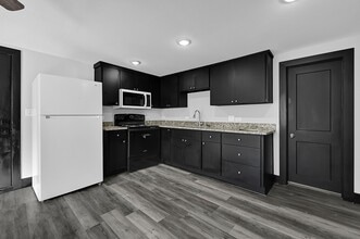 Building Photo - 1313 10th St Building Photo - 1313 10th St