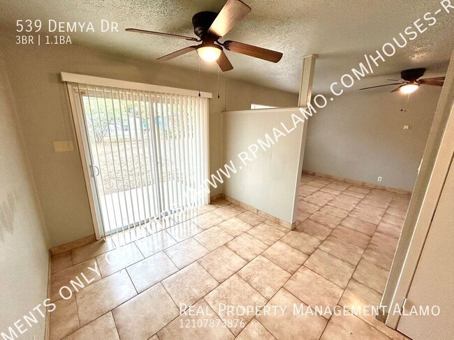 Foto del edificio - AVAILABLE NOW! 3 Bedroom / 1.5 Bath Home N...