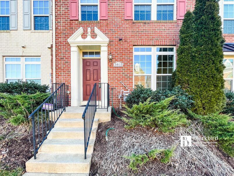 Photo - 3815 Hansberry Court Northeast