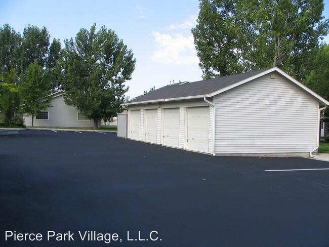 Building Photo - 5445 N Pierce Park Ln