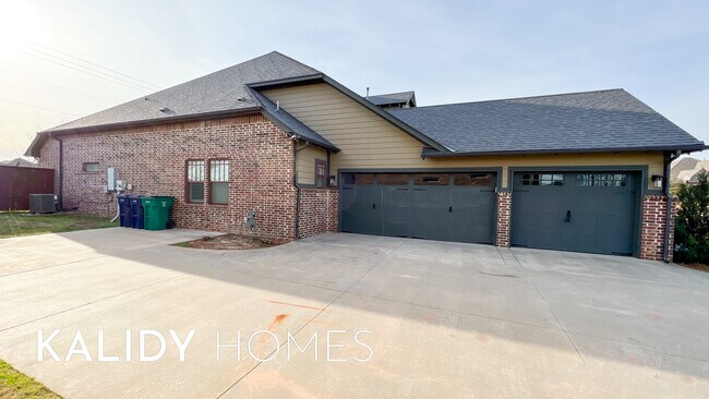 Foto del edificio - 13504 Rock Canyon Rd