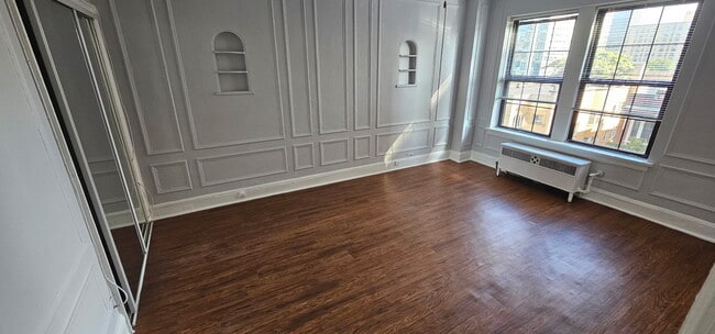 Foto del edificio - 429 W Wellington Ave