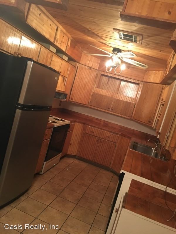 Building Photo - 2 br, 1.5 bath House - 260 Shadybrook Ln. #D