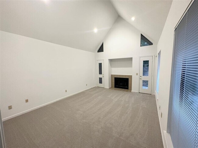 Foto del edificio - 208 Sugar Berry Cir