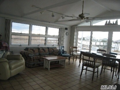 Building Photo - 206 Dune Rd