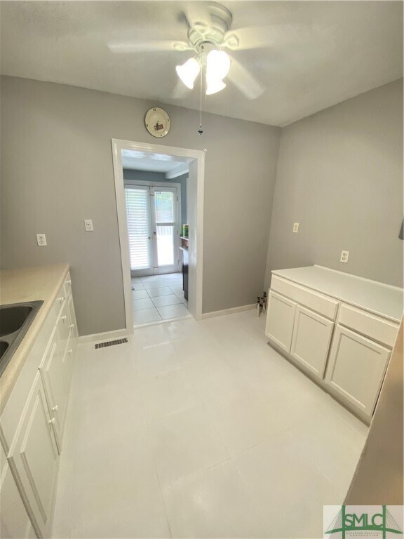 Building Photo - 9 Victory Manor Pl