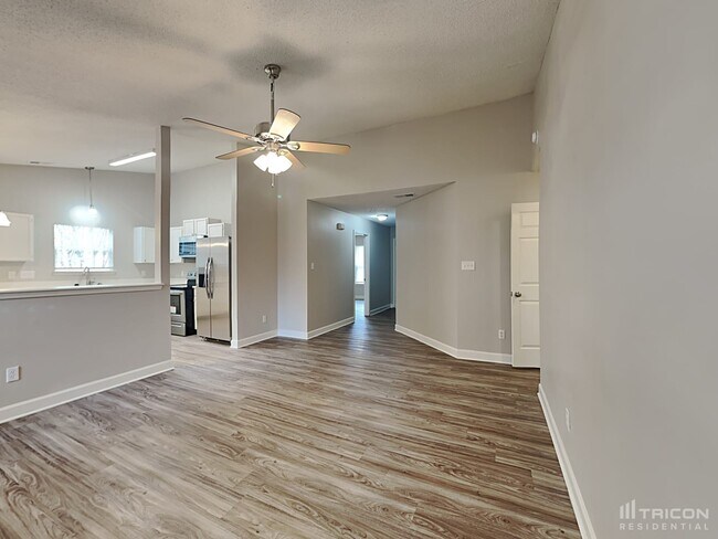 Foto del edificio - 607 Kingville Dr