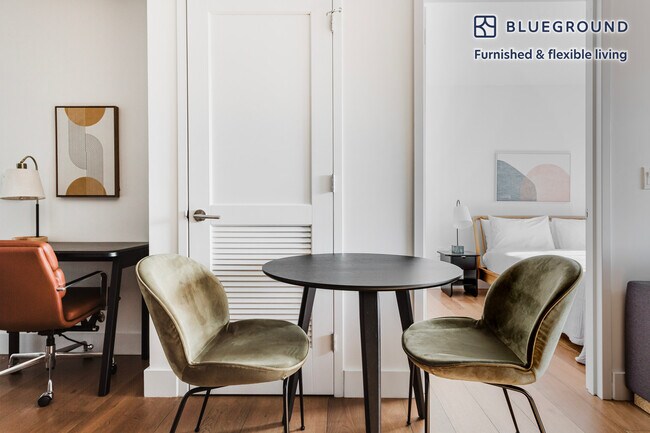 Foto del edificio - 325 Lafayette Ave