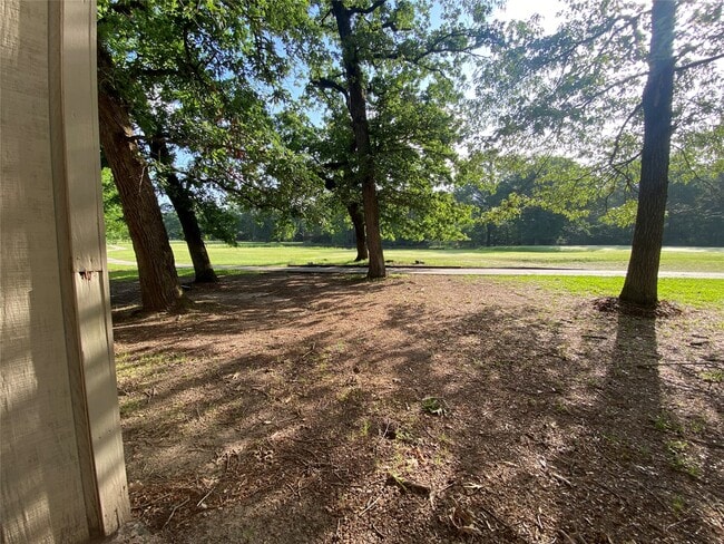 Building Photo - 22358 Piney Point Rd