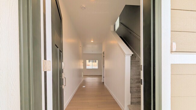 Foto del edificio - 1772 W Blue Flax Dr