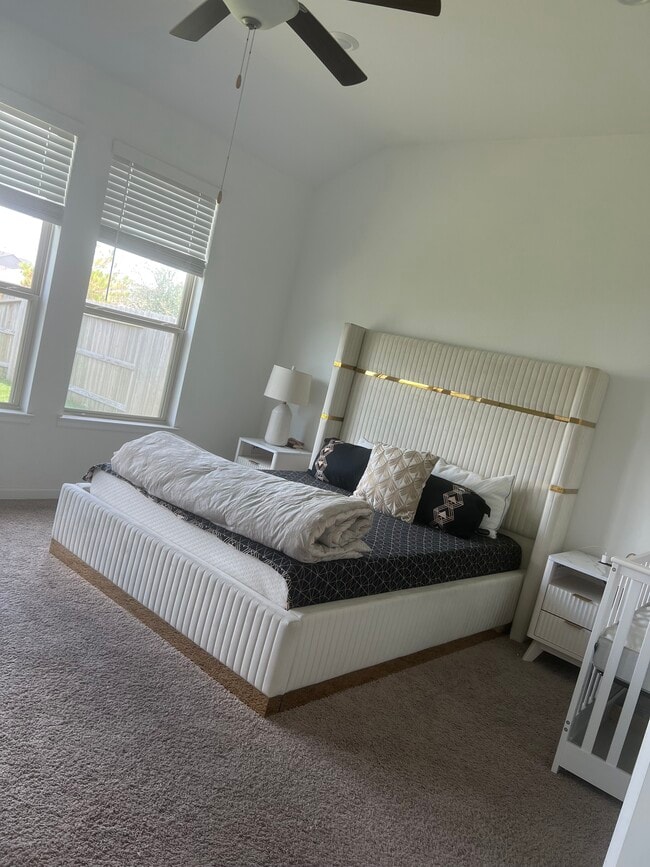 Foto del edificio - 4822 Chestnut Valley Ln