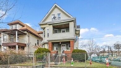 Building Photo - 129 17th Ave