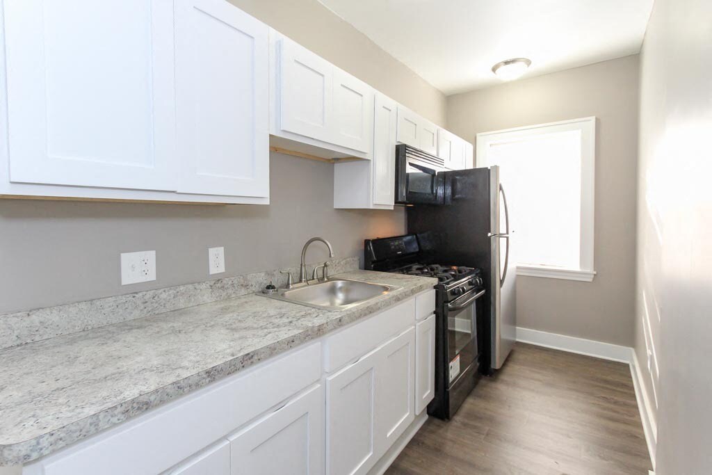 West Shore Manor – photo 5