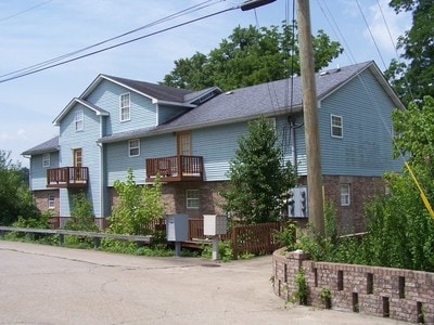 Primary Photo - 385-A Hollow Dr