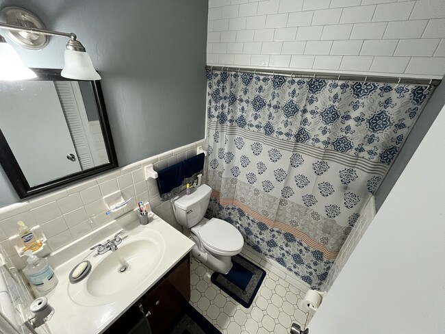 Bathroom - 1492 Waverly Way