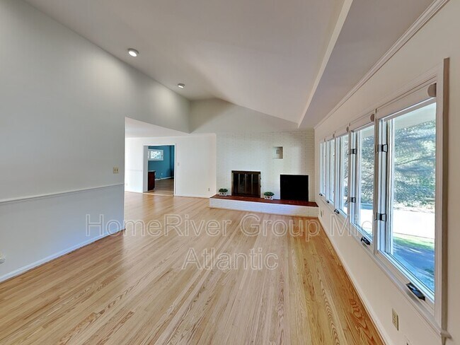 Foto del edificio - 4126 N Randolph St
