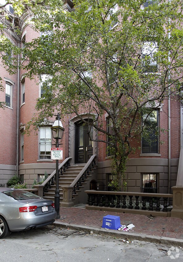 Building Photo - 39 Union Park