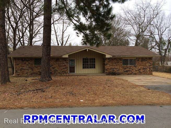 Primary Photo - 3 br, 2 bath House - 4 Cinnamon Dr