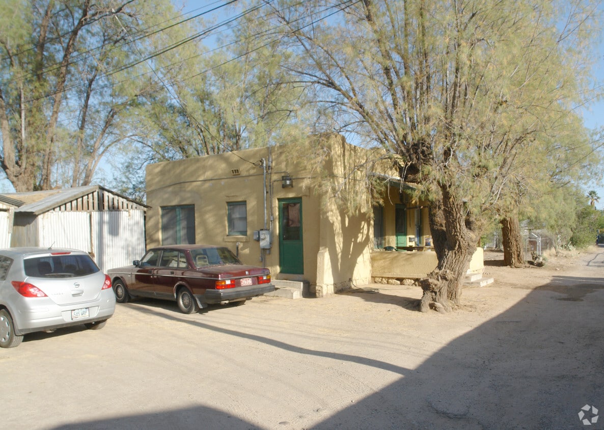 Building Photo - 526-530 E Mabel St