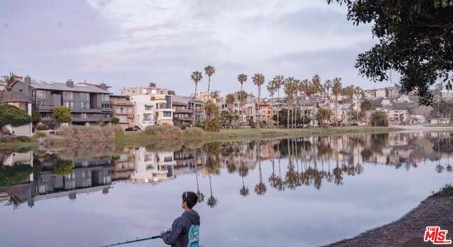 Building Photo - 6400 Pacific Ave