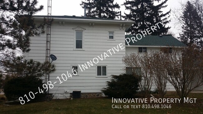 Building Photo - Spacious 4 bedroom , 1 1/2 bath home in Ga...