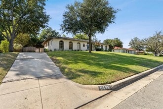 Building Photo - 6425 Klamath Rd