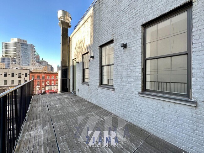 Building Photo - 72 Willoughby St