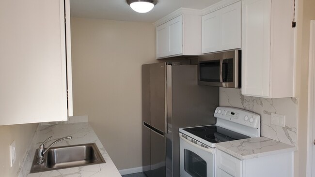 Building Photo - 88 Estates Dr