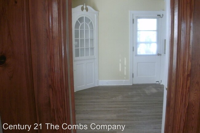 Foto del edificio - 2 br, 1 bath House - 500 N. Mercer Street
