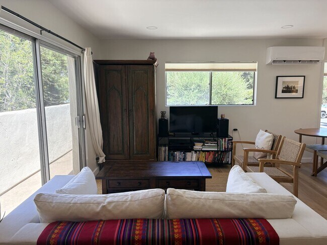 Foto del edificio - 503 E Aliso St
