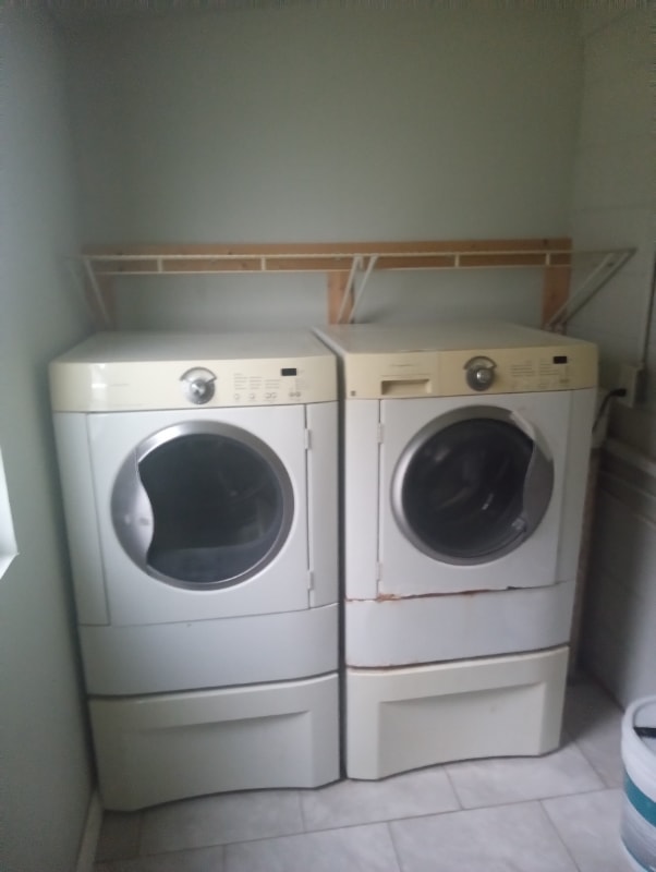 Building Photo - 1709 Amherst St