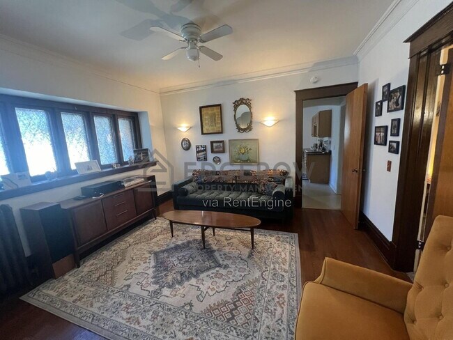Foto del edificio - 1031 Tamarack Ave NW