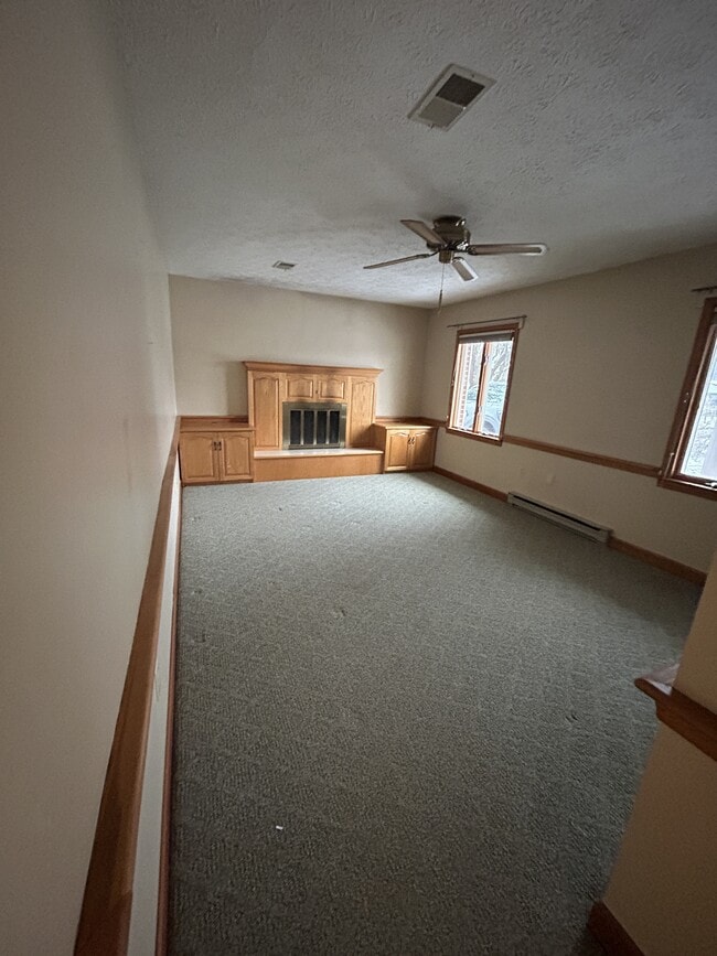 Foto del edificio - 8509 Winchester Ave