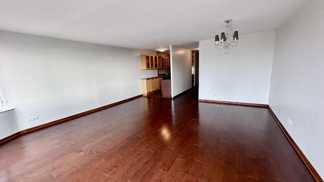 Building Photo - 720 W Gordon Terrace