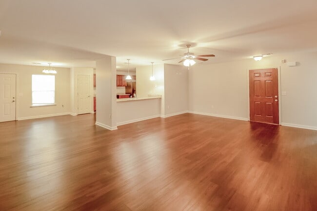 Building Photo - 4061 Colton Dr