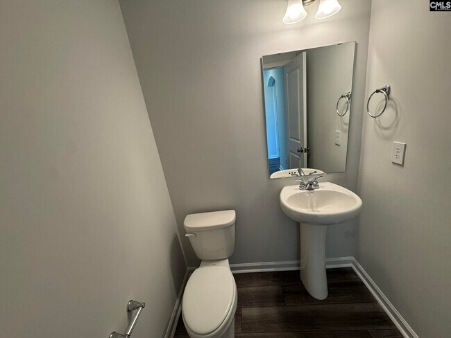Foto del edificio - 3081 Hallsdale Dr