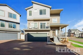 Building Photo - 6634 Shadow Star Dr