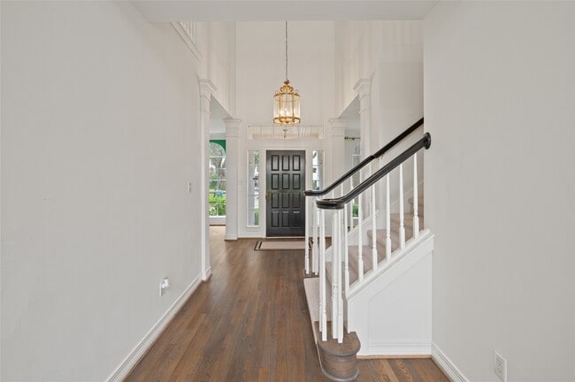 Foto del edificio - 4006 Chatham Ln